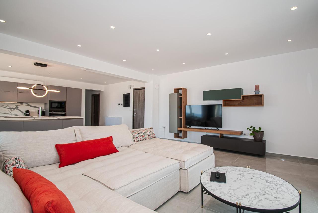 Agnanti Sea View Villa